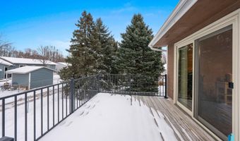 116 W Birchwood Dr, Brandon, SD 57005