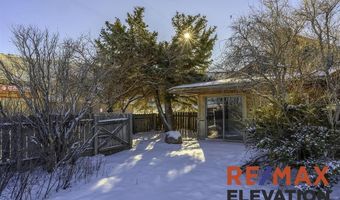 214 Yellowstone Ave, Cody, WY 82414