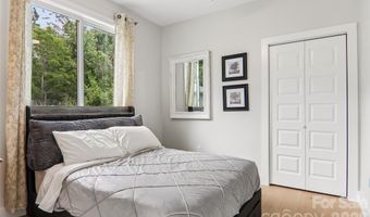 18 Baker Pl, Arden, NC 28704