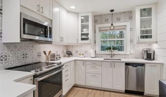2516 HELEN Ave, Orlando, FL 32804