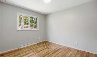 8233 Marvale Ln, Affton, MO 63123