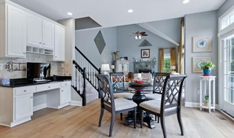 24198 HEATHER FIELD Ct, Aldie, VA 20105