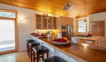 1685 Tamarack Dr, Arnold, CA 95223