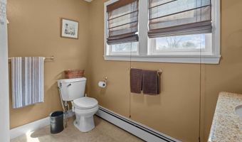 56 Errol St, Warwick, RI 02888