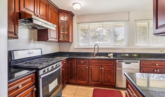 6049 AVON Dr, Bethesda, MD 20814