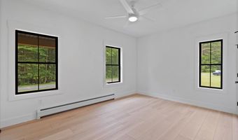 41 Champ Ln, Bolton, VT 05676