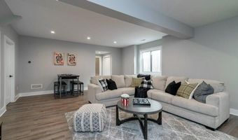 41 Primrose Ln, Cromwell, CT 06416