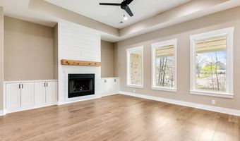 114 Harmony Village Dr, Haskell, AR 72015