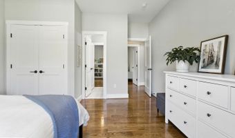 9206 FERNWOOD Rd, Bethesda, MD 20817