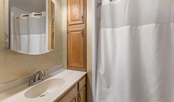 74 Muncy Ln, Ashland, KY 41102