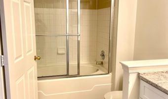 20292 BEECHWOOD Ter 201, Ashburn, VA 20147