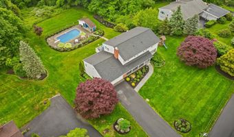 27 E Gate Rd, Danbury, CT 06811