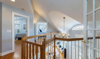 170 W Beach Rd, Charlestown, RI 02813