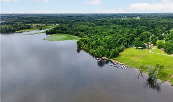6784 Grandview Dr, Andover, OH 44003