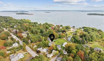 239 A Foreside Rd, Falmouth, ME 04105