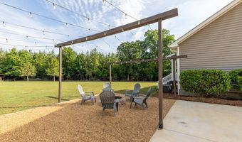 322 Wolf Creek Dr, Americus, GA 31719