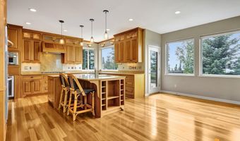 16268 Noble Point Dr, Anchorage, AK 99516