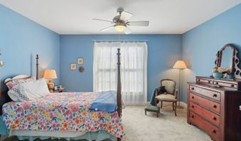 40418 N South Newport Dr, Antioch, IL 60002