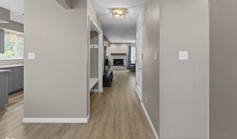 5125 Vantage Point Rd, Avon, IN 46123