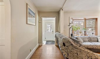 228 Saddle River Rd, Airmont, NY 10952