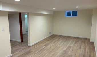 8904 GRANT St, Bethesda, MD 20817