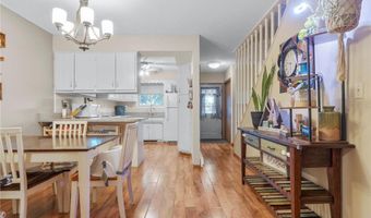 1707 S Oak Knoll Dr, Alexandria, MN 56308