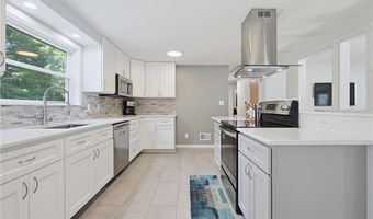 15 Austin Dr, Cumberland, RI 02864