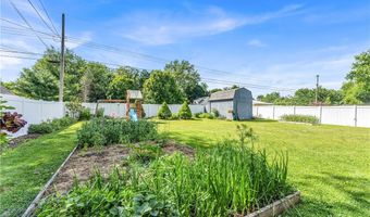 1372 Earhart Ave, Akron, OH 44320