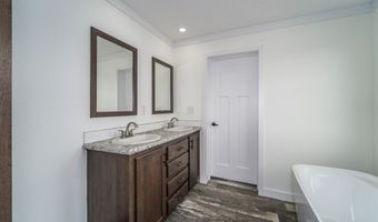 4043 Lake Mayers, Baxley, GA 31513