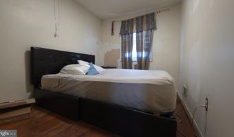 942 MIDDLEBOROUGH Rd, Baltimore, MD 21221