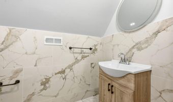 429 KENNEDY Blvd, Bayonne, NJ 07002