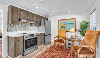 168 21st Ave, Apalachicola, FL 32320