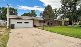 1504 S Country Club Cir, Carlsbad, NM 88220