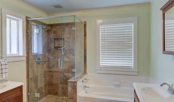 818 Elmwood, Shreveport, LA 71104