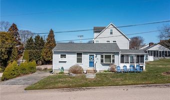 26 Richard Smith Rd, Narragansett, RI 02882