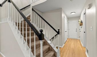 19 Parkplace N, Allen Park, MI 48101