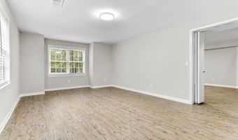 3425 Kingsland Cir, Berkeley Lake, GA 30096