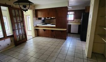 1721 Arcadian St, Savannah, GA 31405