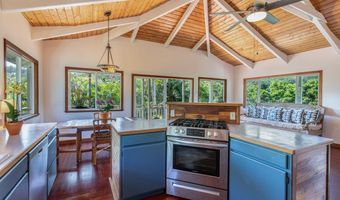 24 OFF MOLOAA Rd, Anahola, HI 96703