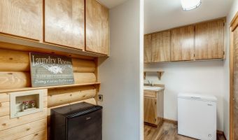 18070 Cascade Estates Dr, Bend, OR 97703