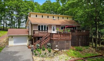 17 Basswood Ct, Albrightsville, PA 18210