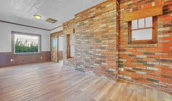 302 S 6th St, Chickasha, OK 73018