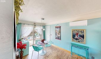 1239 IRIS St, Brookings, OR 97415