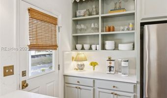 1711 Duke St, Beaufort, SC 29902