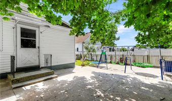127 Gladstone St, Cranston, RI 02920