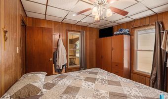 401 Dakota St, Alcester, SD 57001