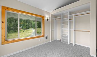 15816 S WAVE Rd, Mulino, OR 97042