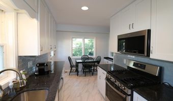 6113 DUNLEER Ct, Bethesda, MD 20817