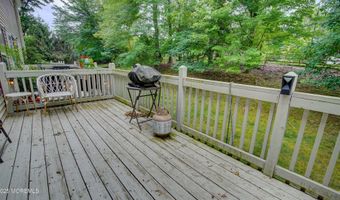56 W Aspen Way, Aberdeen, NJ 07747