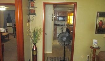 230 S Division St, Auburn, IN 46706